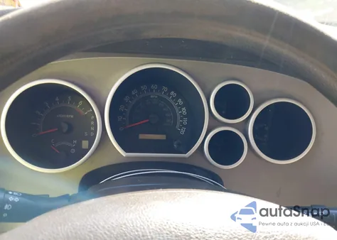 2011 Toyota Tundra Grade 5.7L V8 из США, поврежденный, VIN 5TFDW5F16BX196744